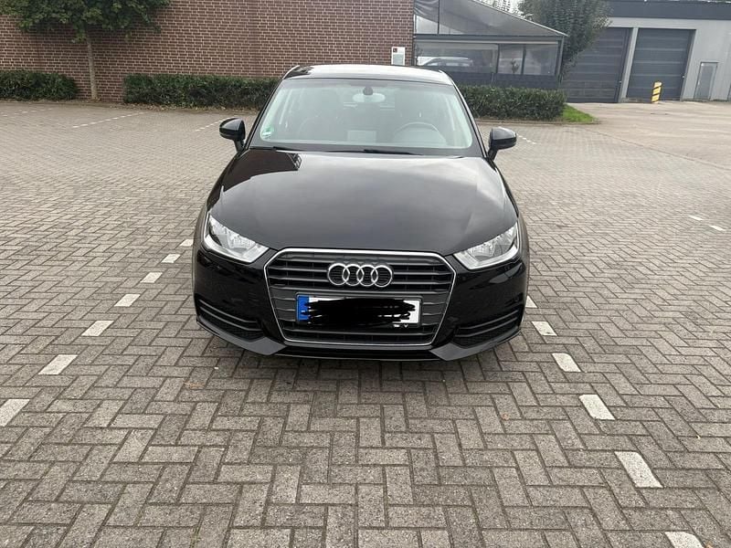 Schwarz Gebraucht 2015 Audi A1 Sportback Kleinwagen | 11.000 € (Fairer Preis) - Bild 1/4