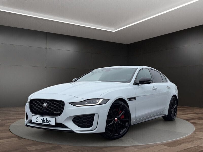 Weiß Gebraucht 2021 Jaguar XE R-Dynamic Limousine | 28.990 € (Fairer Preis) - Bild 1/4