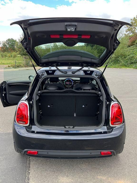 Gebraucht Mini Cooper SE Classic 135 kW (184 PS) 2021 Blau Kleinwagen