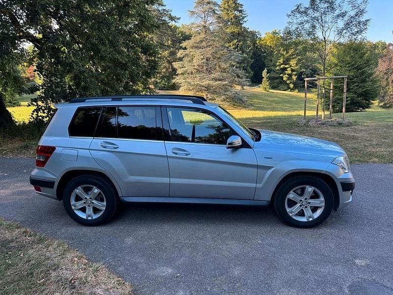 Silber Gebraucht 2009 Mercedes GLK220 SUV | 13.900 € (Guter Preis) - Bild 1/4