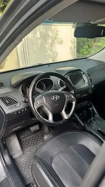 Gebraucht Hyundai ix35 Premium 184 PS (135 kW) 2014 Silber SUV
