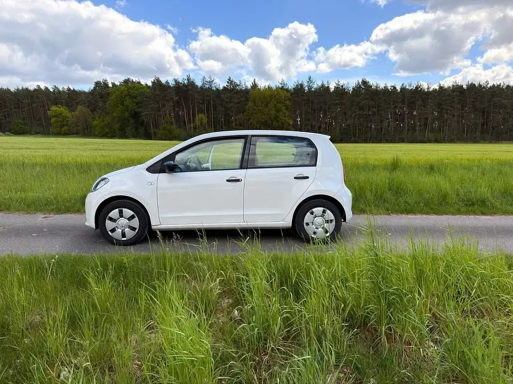 Używany Skoda Citigo Active 60 KM (44 kW) 2012 Biały Hatchback