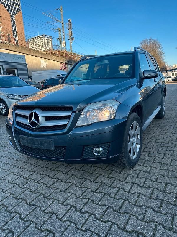 Grau Gebraucht 2009 Mercedes GLK220 SUV | 6.900 € (Superpreis) - Bild 1/4