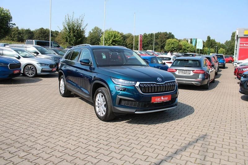Blau Gebraucht 2023 Skoda Kodiaq Style SUV | 36.530 € (Superpreis) - Bild 1/4