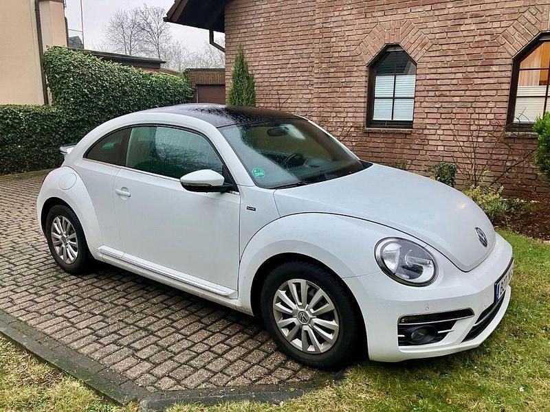 Weiß Gebraucht 2016 VW Beetle Allstar Limousine | 12.100 € (Fairer Preis) - Bild 1/4