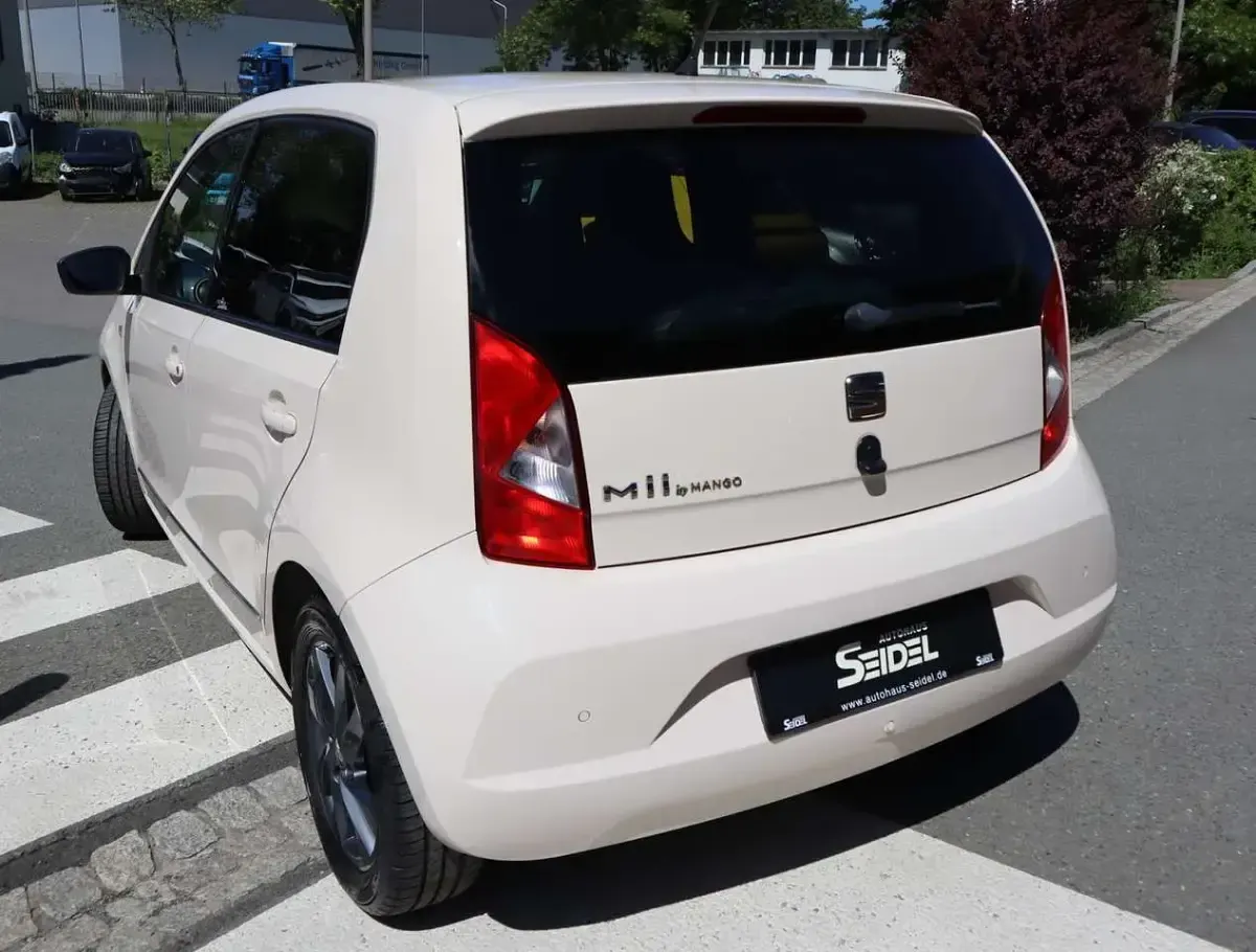 Gebraucht Seat Mii 75 PS (55 kW) 2015 "glamour" beige, "glamour" bei Kleinwagen