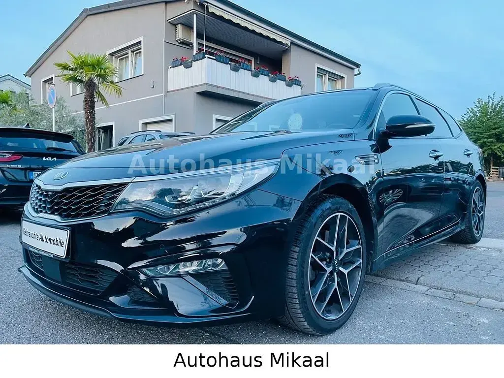 Gebraucht Kia Optima GT-Line 179 PS (131 kW) 2018 Aurora black Kombi