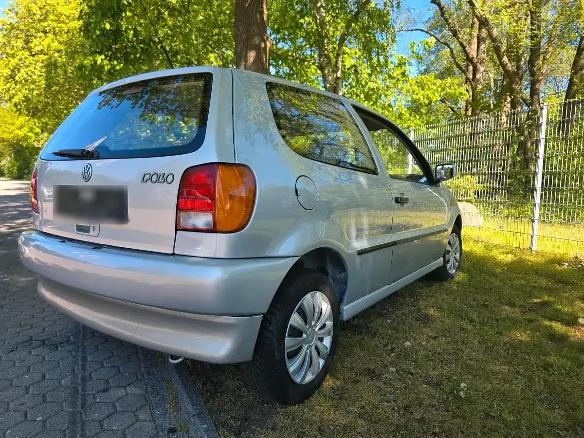 Gebraucht VW Polo 1999 Silber Kleinwagen