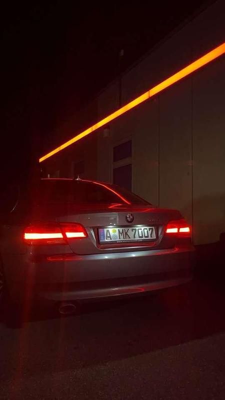 Gebraucht BMW 320 177 PS (130 kW) 2010 Grau Coupé