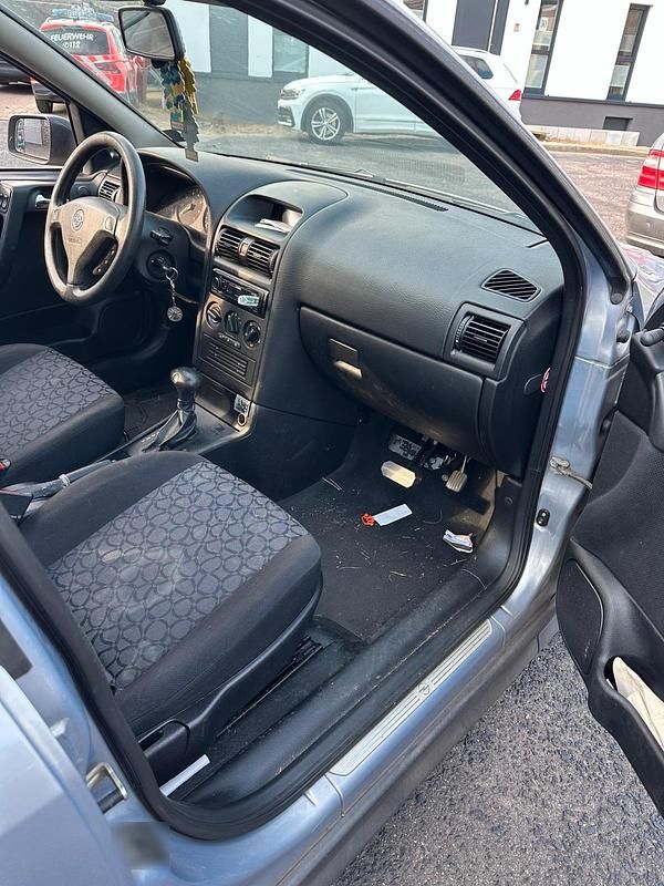 Usata Opel Astra 2000 Argento Berlina