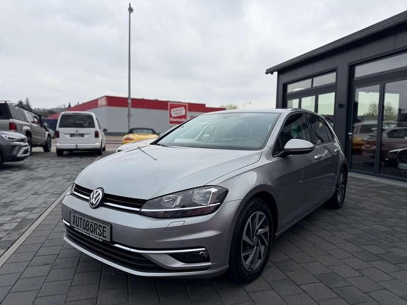 Gebraucht VW Golf VII Sound 110 PS (80 kW) 2017 Tungsten silver Limousine
