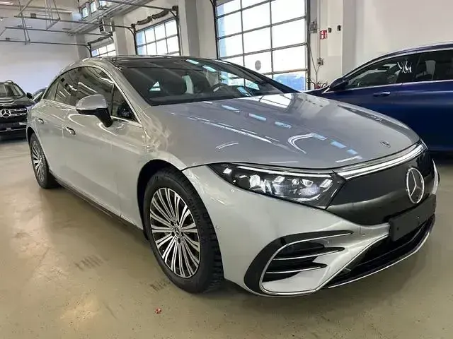 Gebraucht Mercedes EQS580 AMG 385 kW (524 PS) 2022 Hightech silber Limousine