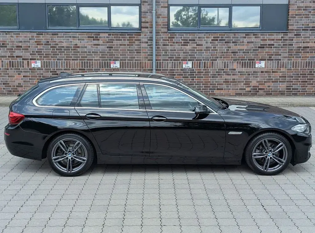 Gebraucht BMW 518 Luxury Line 150 PS (110 kW) 2016 Schwarz Kombi