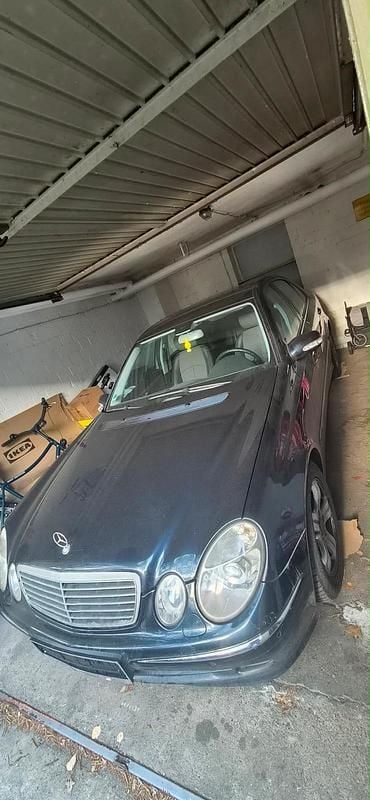 Second-hand Mercedes E280 231 CP (169 kW) 2005 Negru Berlinǎ