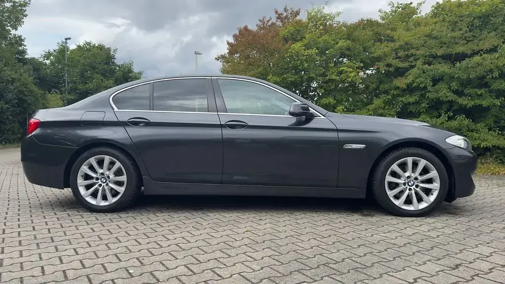 Gebraucht BMW 525 204 PS (150 kW) 2010 Schwarz Limousine