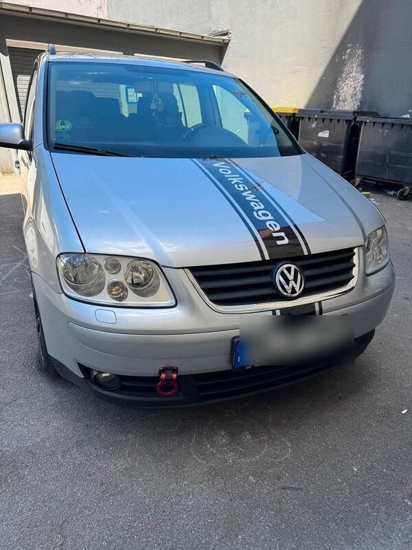 Grau Gebraucht 2006 VW Touran Van / Kleinbus | 3.200 € (Etwas zu teuer) - Bild 1/4