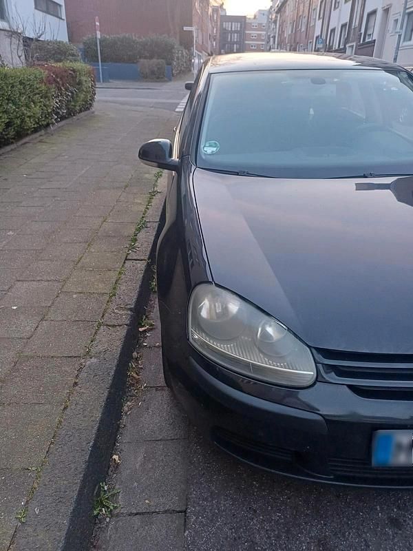 Gebraucht VW Golf VIII 2025 Blau Kleinwagen