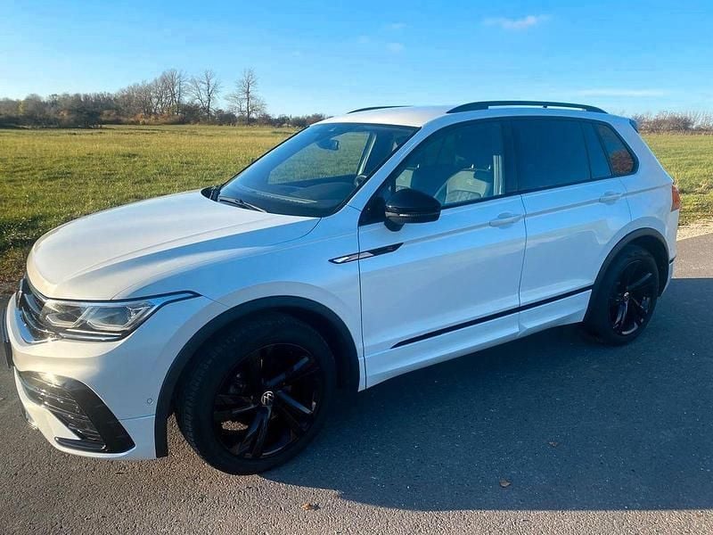 Weiß Gebraucht 2021 VW Tiguan R-line SUV | 28.500 € (Guter Preis) - Bild 1/4