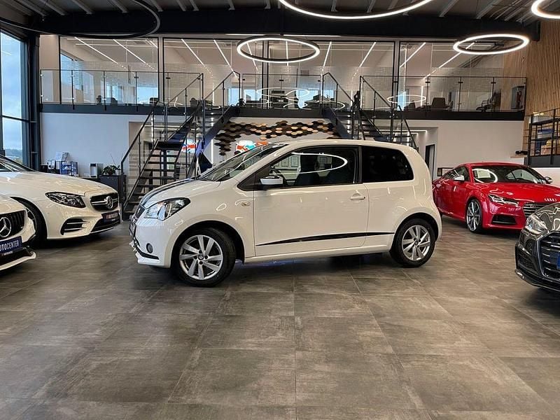 Weiß Gebraucht 2015 Seat Mii Style Kleinwagen | 6.990 € (Fairer Preis) - Bild 1/4
