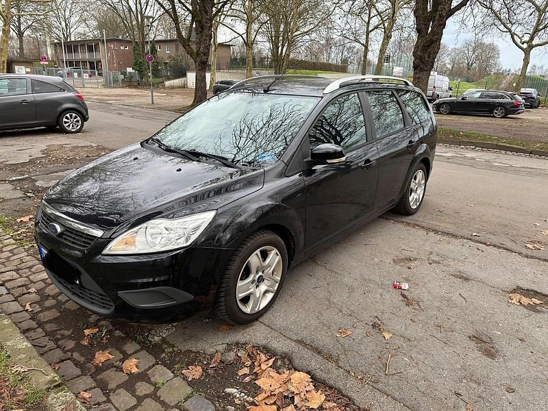Gebraucht Ford Focus Viva 101 PS (74 kW) 2010 Schwarz Kombi