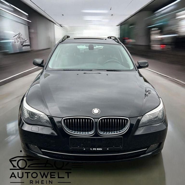 Gebraucht BMW 525 Exclusive 197 PS (144 kW) 2008 Schwarz Kombi