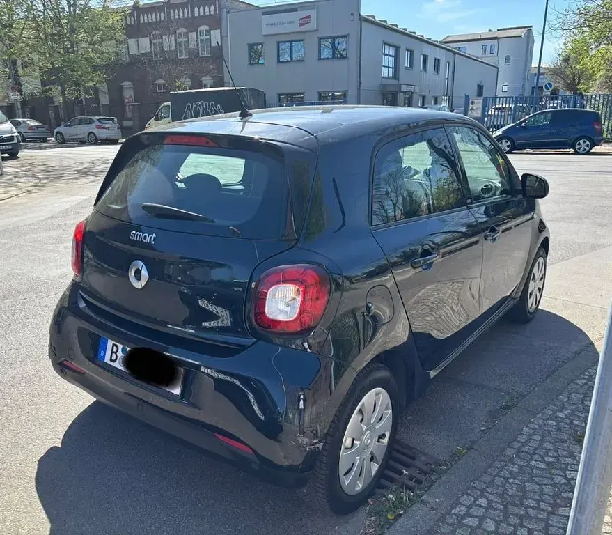 Begagnad Smart ForFour Prime 71 HK (52 kW) 2015 Svart Halvkombi
