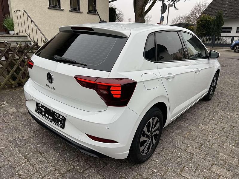 Gebraucht VW Polo Active 80 PS (58 kW) 2022 Weiß Kleinwagen