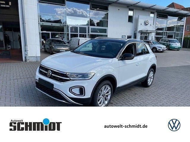 Pure white Gebraucht 2024 VW T-Roc Style SUV | 26.198 € (Fairer Preis) - Bild 1/4