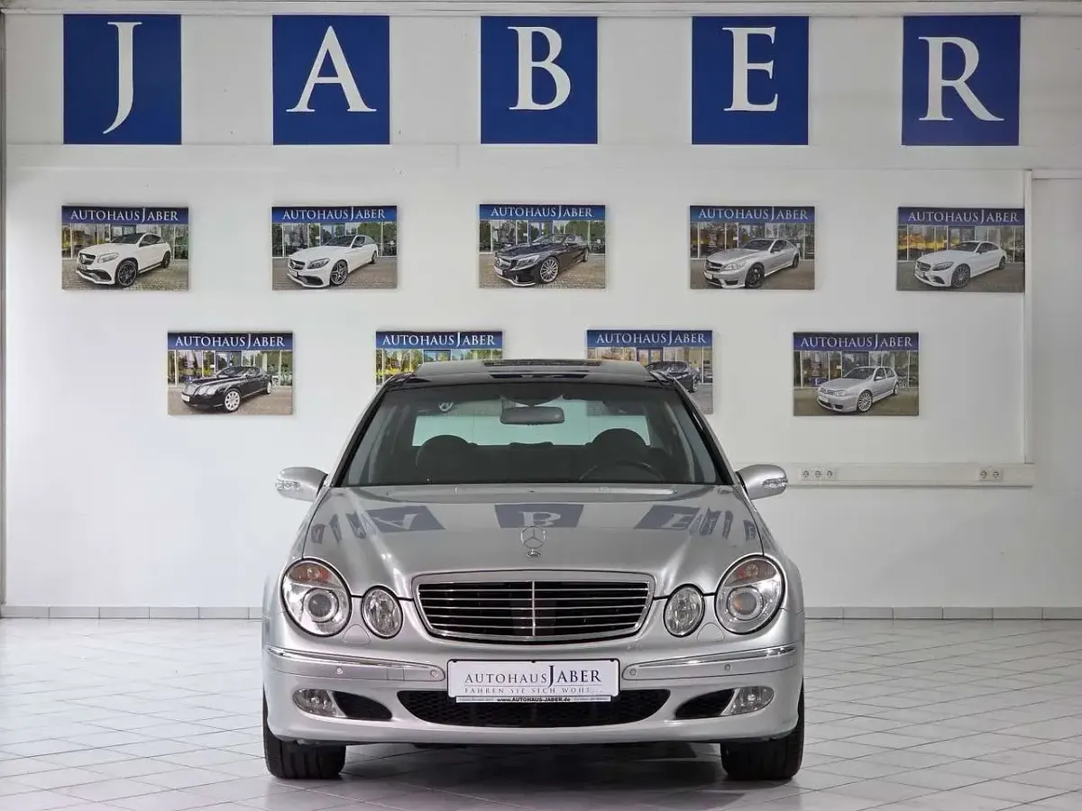 Gebraucht Mercedes E500 306 PS (225 kW) 2004 Silber Limousine