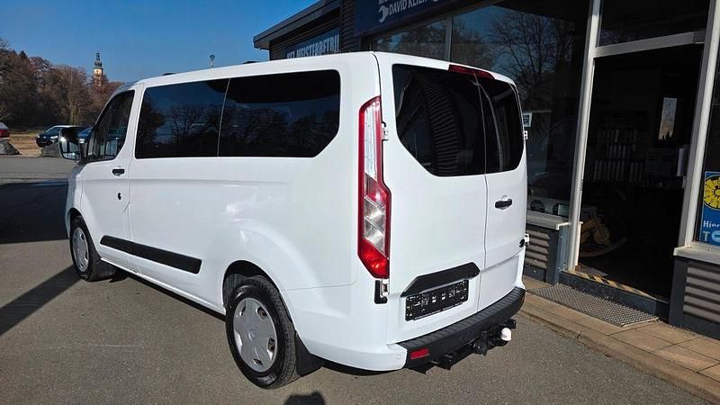 Gebraucht Ford Transit 170 PS (125 kW) 2019 Weiß Kombi