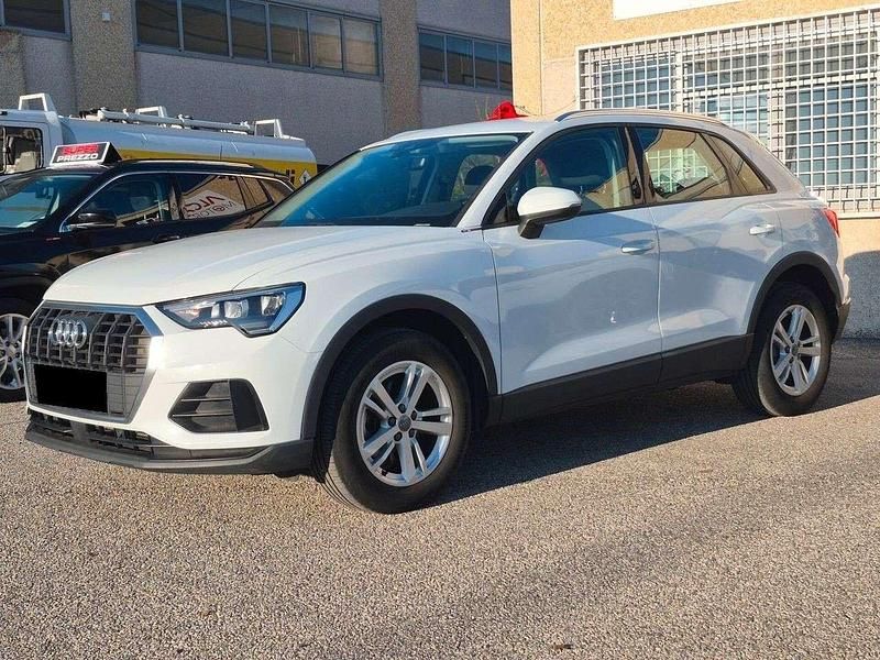 Weiß Gebraucht 2019 Audi Q3 Basis SUV | 20.600 € (Fairer Preis) - Bild 1/4