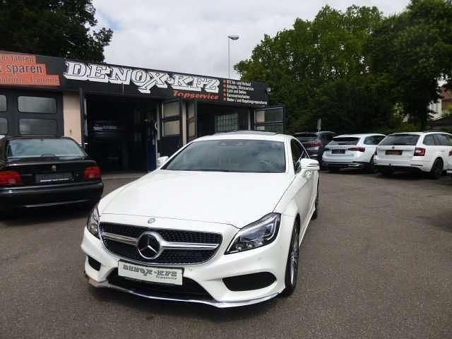 Weiß Gebraucht 2015 Mercedes CLS400 AMG line Limousine | 28.900 € (Guter Preis) - Bild 1/4
