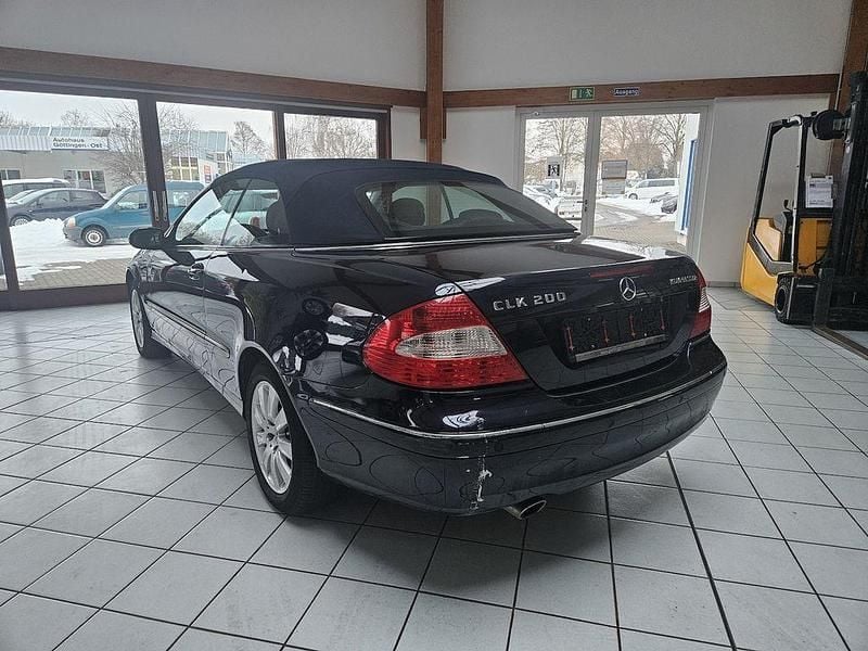 Gebraucht Mercedes CLK200 Elegance 163 PS (119 kW) 2006 Blau Cabrio