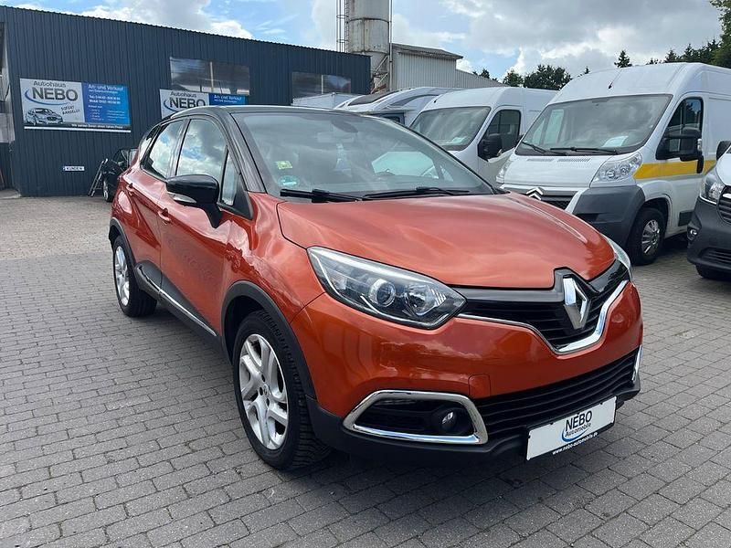 Gebraucht Renault Captur Luxe 90 PS (66 kW) 2015 Orange SUV