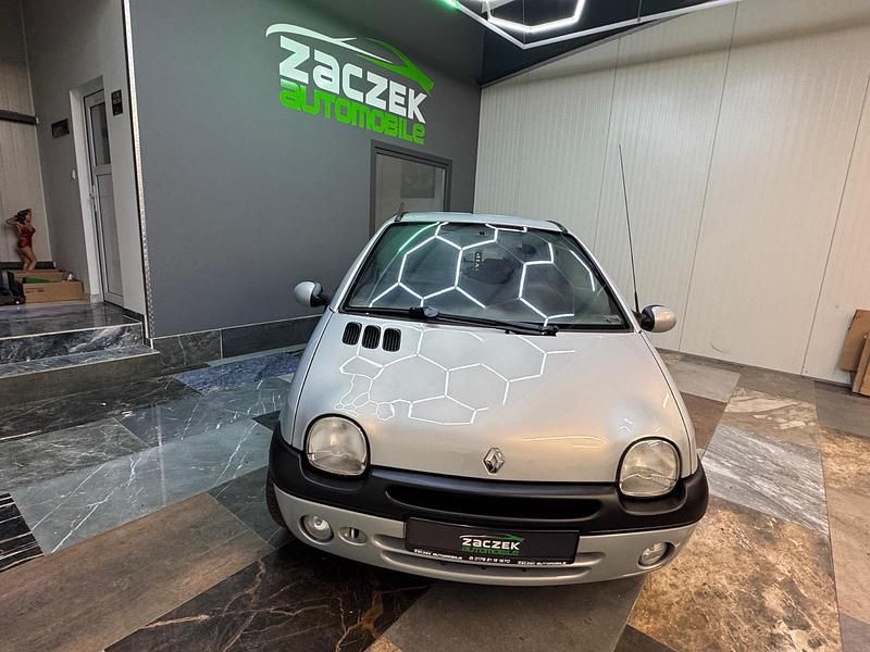 Gebraucht Renault Twingo 75 PS (55 kW) 2002 Silber Kleinwagen