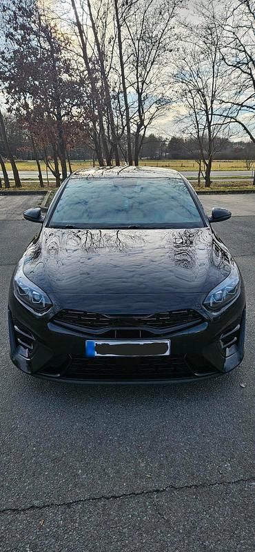 Gebraucht Kia ProCeed GT 204 PS (150 kW) 2022 Schwarz Kombi