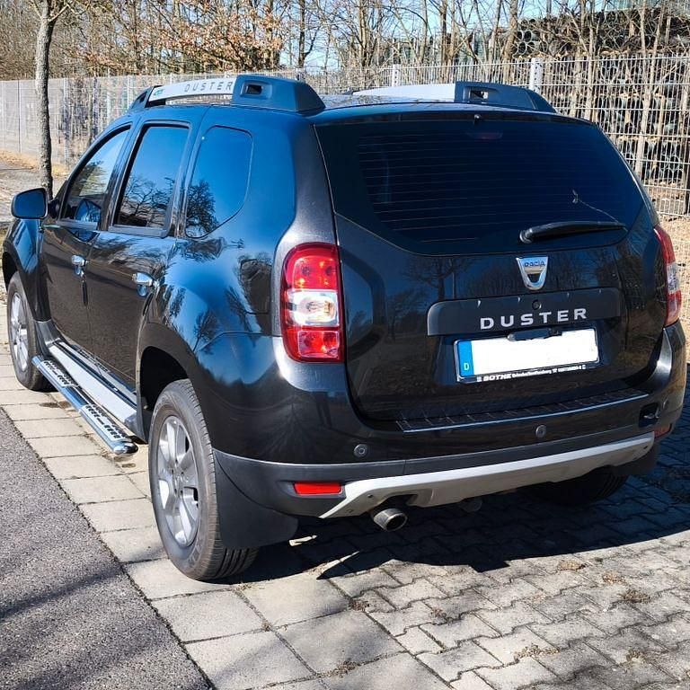 Gebraucht Dacia Duster Prestige 125 PS (91 kW) 2015 Schwarz SUV