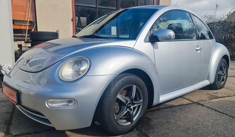 Gebraucht VW New Beetle 75 PS (55 kW) 2004 Silber Kleinwagen