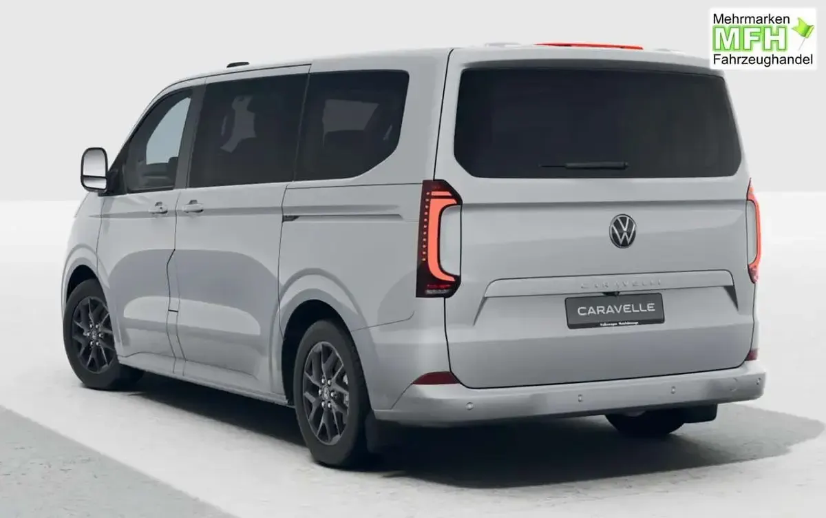 Neu VW Caravelle Style 150 PS (110 kW) 2026 Stone grey Van