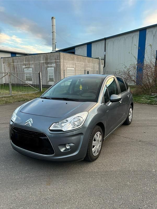Grau Gebraucht 2010 Citroën C3 Kleinwagen | 5.800 € (Fairer Preis) - Bild 1/4