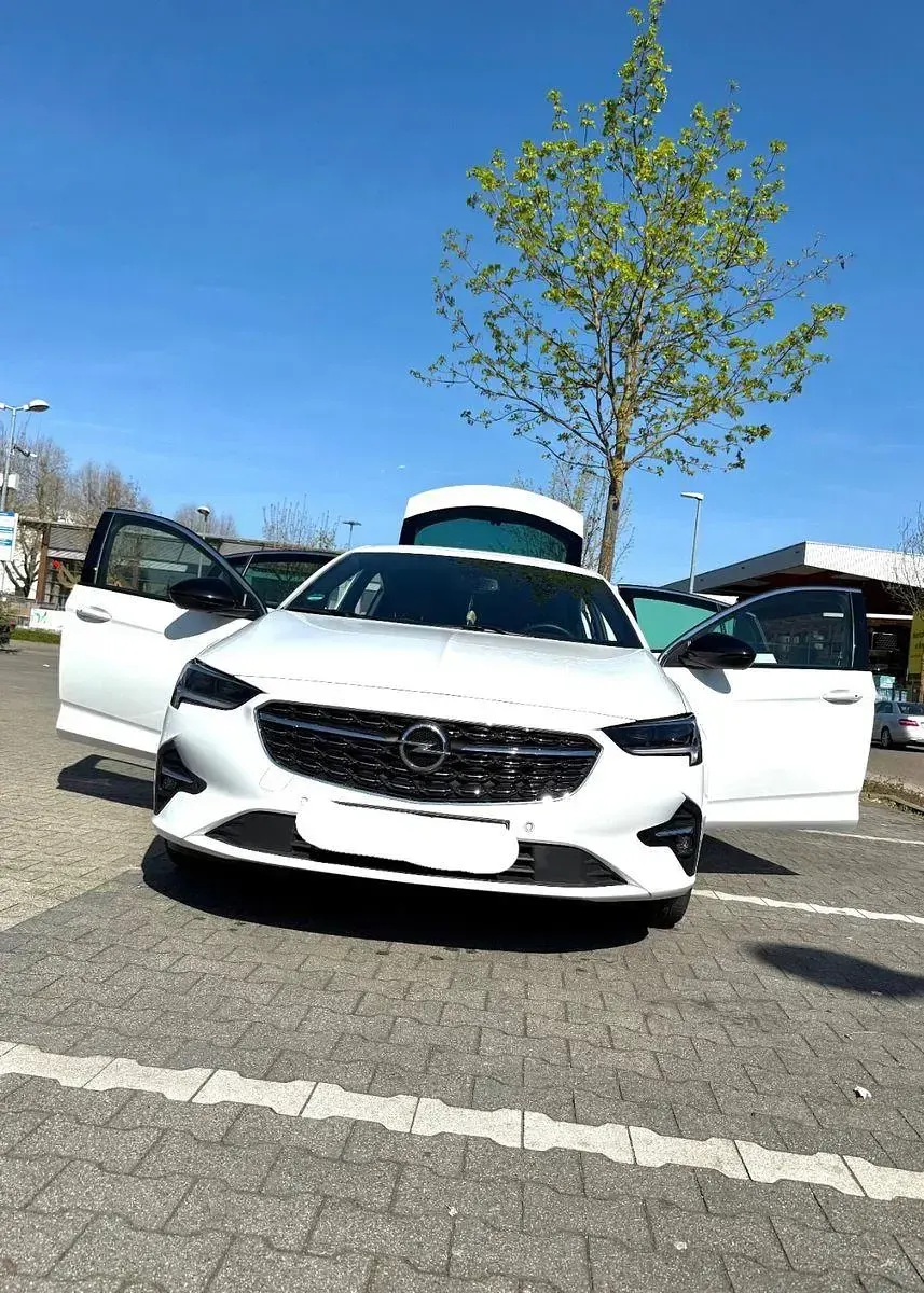 Gebraucht Opel Insignia Ultimate 174 PS (127 kW) 2022 Weiß Limousine
