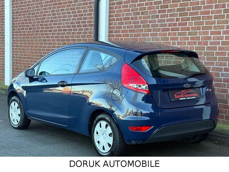 Gebraucht Ford Fiesta 60 PS (44 kW) 2008 Blau Kleinwagen