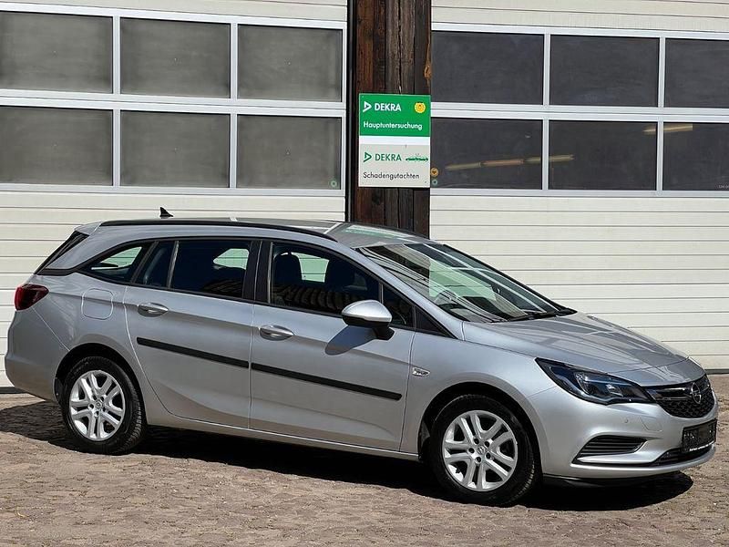 Silber Gebraucht 2019 Opel Astra Edition Kombi | 12.000 € (Etwas zu teuer) - Bild 1/4