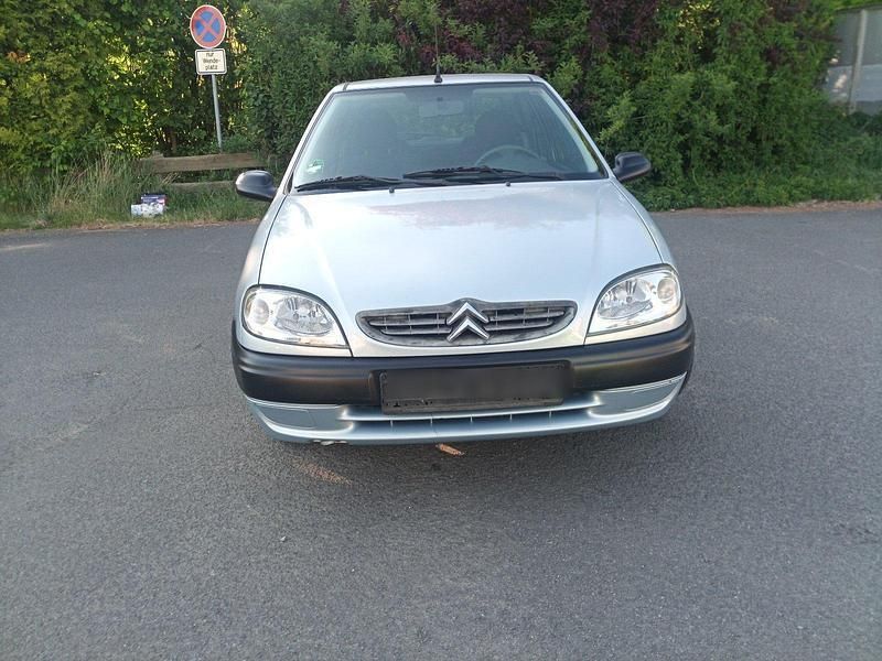 Gebraucht Citroën Saxo 60 PS (44 kW) 2003 Silber Kleinwagen