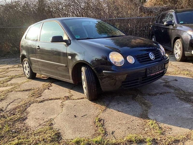 Gebraucht VW Polo Trendline 75 PS (55 kW) 2003 Schwarz Limousine