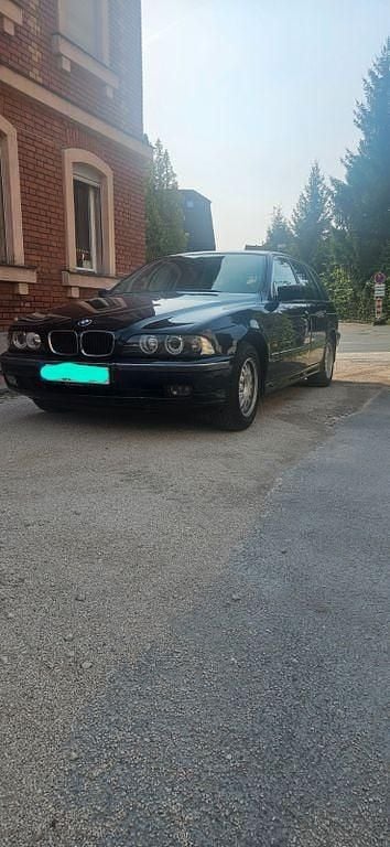 Blau Gebraucht 2000 BMW 520 Limousine | 2.599 € (Fairer Preis) - Bild 1/4