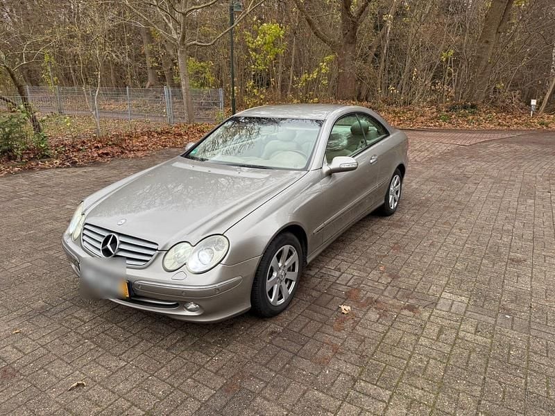 Gold Gebraucht 2003 Mercedes CLK320 Coupé | 1.590 € (Superpreis) - Bild 1/4