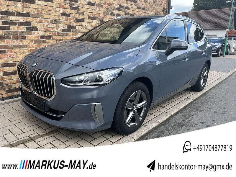 Grau Gebraucht 2022 BMW 218 Active Tourer Sport Line Van / Kleinbus | 24.999 € (Fairer Preis) - Bild 1/4