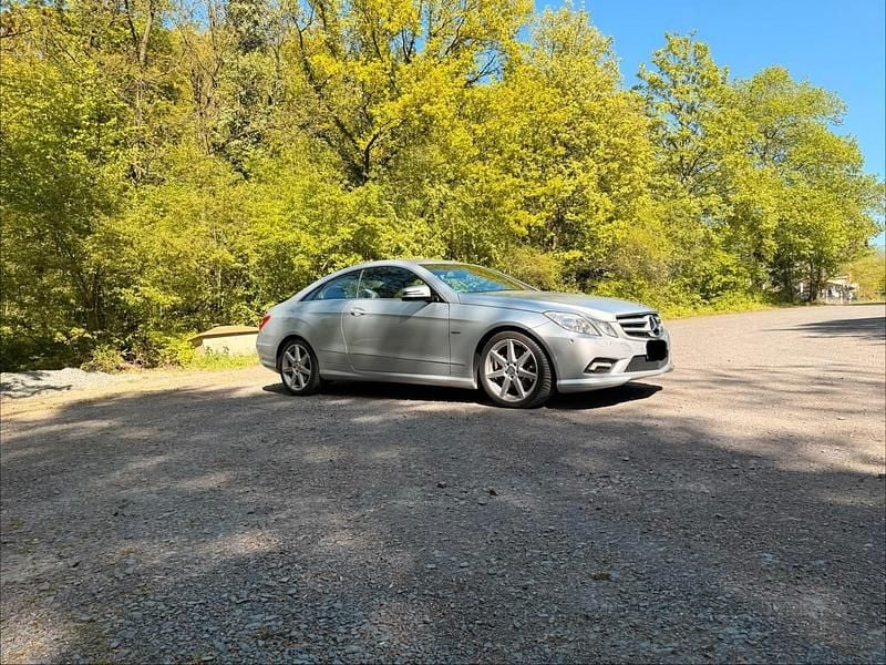 Second-hand Mercedes E250 204 CP (150 kW) 2011 Argintiu Coupe