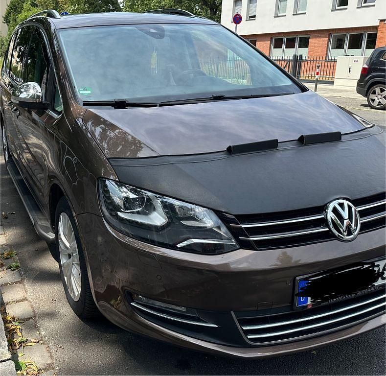 Braun Gebraucht 2012 VW Sharan Van / Kleinbus | 13.290 € (Fairer Preis) - Bild 1/4